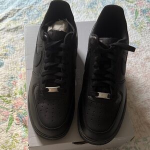 Nike Men's Black Sneakers
